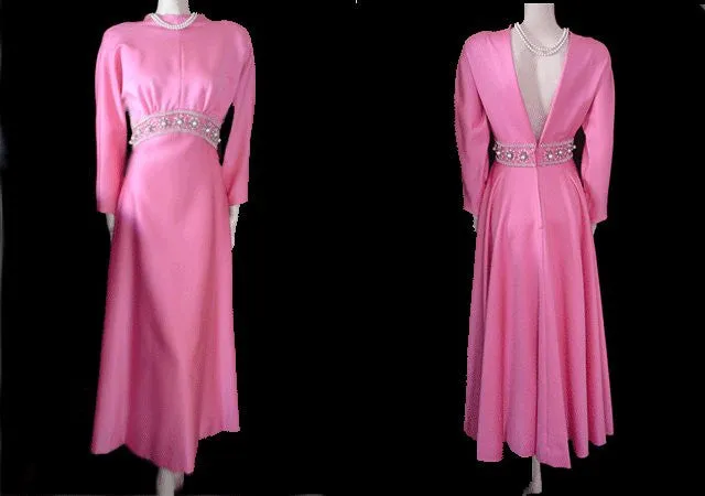 *VINTAGE SPARKLING RHINESTONE & HUGE PEARL EVENING DRESS WITH A GORGEOUS BACK